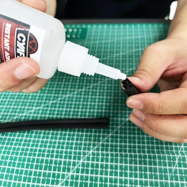 Professional Grade Toughened Super CA Glue, 2 oz. - Image 5